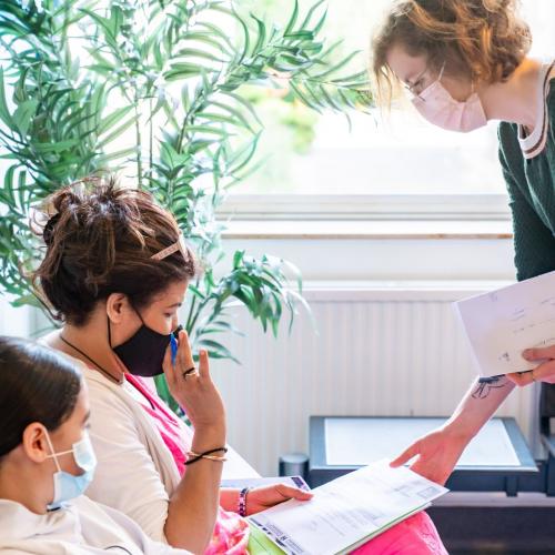 Patientes et personnel des Hôpitaux Iris Sud